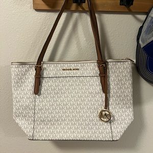 Michael kors jet set